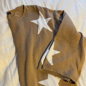 Brown star knit sweater. Size M